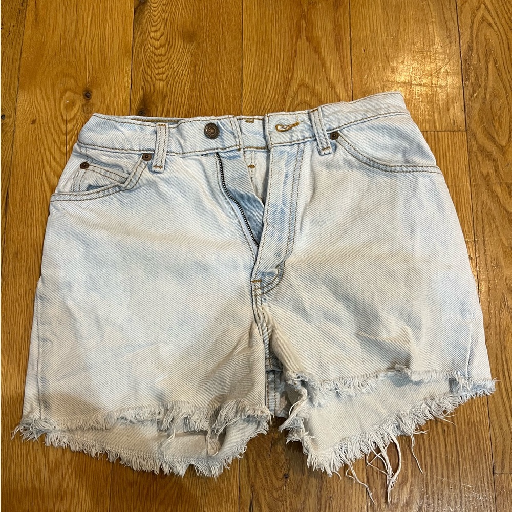 Vintage acid wash Levi’s shorts
